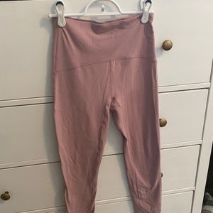 Light pink ivvia's also known as Lululemon.